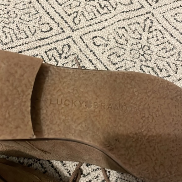 Lucky Brand Tan Beige Light Brown Suede Leather Garboh Lace-up Booties Size 9 - Picture 6 of 7
